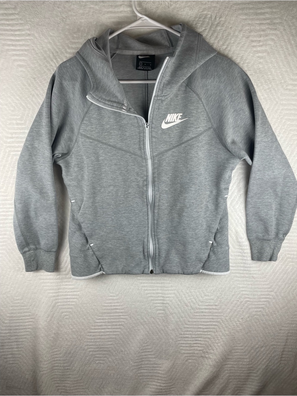 Nike Youth Light Gray Zip-Up Hoodie Jacket